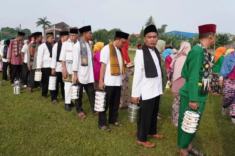 GIAT : Silaturahmi akbar bertajuk Lebaran Kukusan yang berlangsung tahun lalu di wilayah Kelurahan Kukusan, Kecamatan Beji, Kota Depok. (ALDY RAMA/RADAR DEPOK)