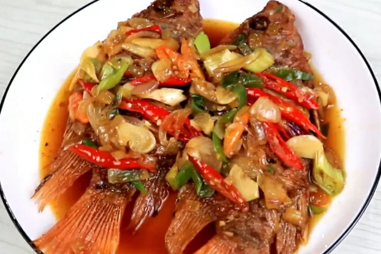 Resep Ikan Nilla Saus Tiram yang endul bisa jadi menu sahur (Tangkapan Layar Youtube Sharing Masak Memasak)