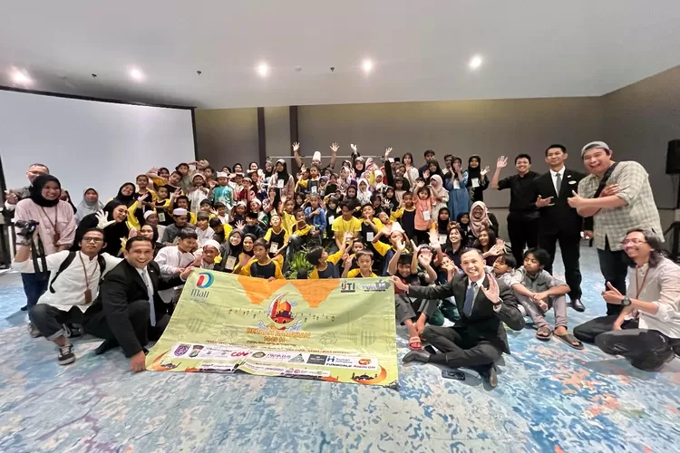 IJTI Korda Depok selepas kegiatan memasak bersama anak yatim dengan chef Hotel Santika