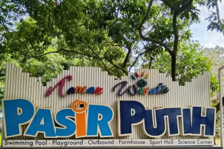Pasir Putih salah satu tempat wisata Depok yang bisa dikunjungi saat libur lebaran (Instagram/waterparkpasirputih)