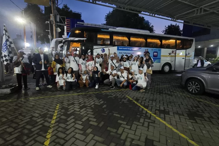 BERKAH : Tampak kecerian pemudik yang mengikuti Mudik Asyik Bersama BUMN dan BRI.  (DOKUMEN BRI)