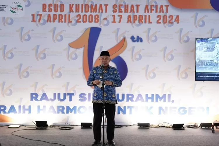 Walikota Depok, Mohammad Idris memberikan sambutan pada rangkaian kegiatan HUT RSUD KISA ke 16 tahun, di halaman RSUD, Kecamatan Sawangan, Kota Depok. (Pemkot Depok)