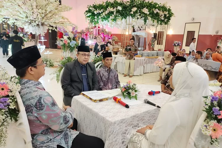Pelaksanaan akad nikah di Kecamatan Cimanggis (ist)