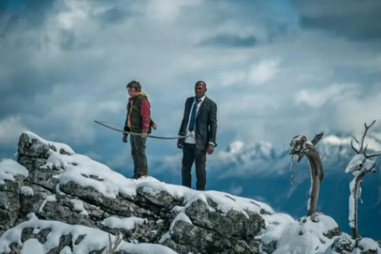 Samuel L. Jackson dan Onni Tommila dalam inopsis film Big Game  (imdb.com)