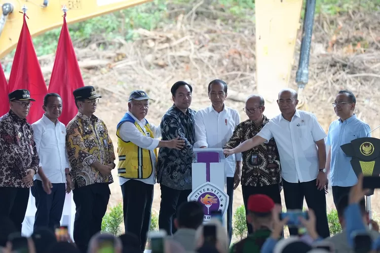Universitas Gunadarma (UG) menjadi salah satu perguruan tinggi yang ikut dalam kegiatan ground breaking tahap 6, di Ibukota Nusantara, Selasa (4/6). Mendapat respon positif dari Presiden Joko Widodo.  (Universitas Gunadarma)