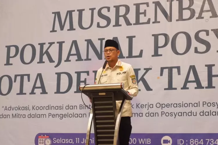 Wakil Walikota Depok, Imam Budi Hartono memberikan sambutan pada Musrenbang Pokjanal dan Posyandu Kota Depok Tahun 2024 di Ballroom The Margo Hotel, Selasa (11/6). (ISTIMEWA)