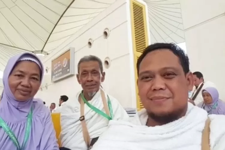 Wakil Walikota Depok Imam Budi Hartono saat pergi Haji. (DOKUMEN IMAM BUDI HARTONO)