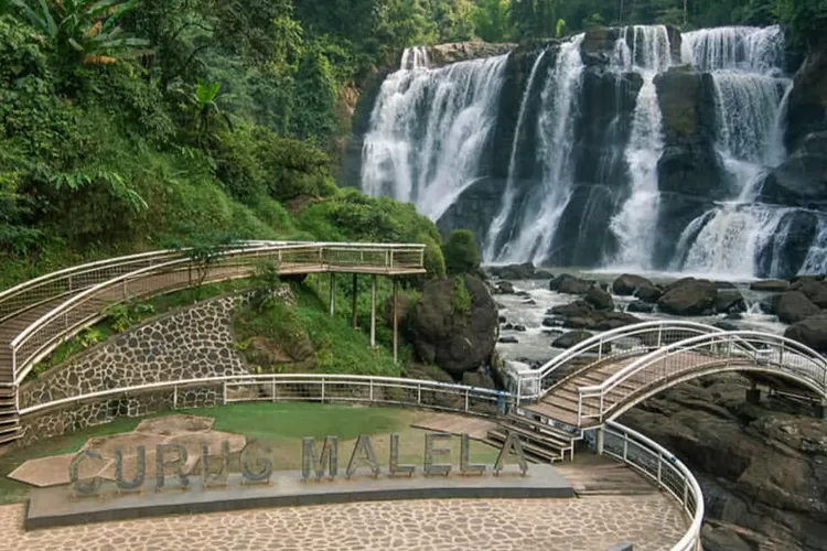 Pesona keindahaan Curug Malela Bandung ini serasa kaya air terjun Niagara (Instagram/@curug_malela)