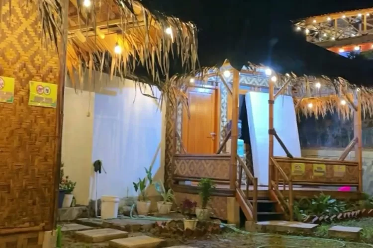 Villa tradisonal di Imah Durian Bogor (Instagram/@imah.durian)