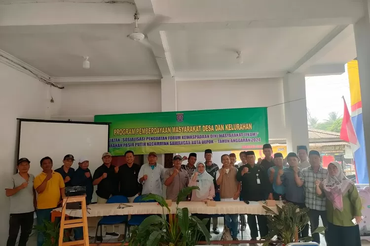 GIAT : Penguatan Forum Kewaspadaan Dini Masyarakat (FKDM) tingkat Kelurahan Pasir Putih, Kecamatan Sawangan, Kota Depok, bertempat di aula kelurahan, Selasa (20/8). (DOKUMENTASI PASIR PUTIH)