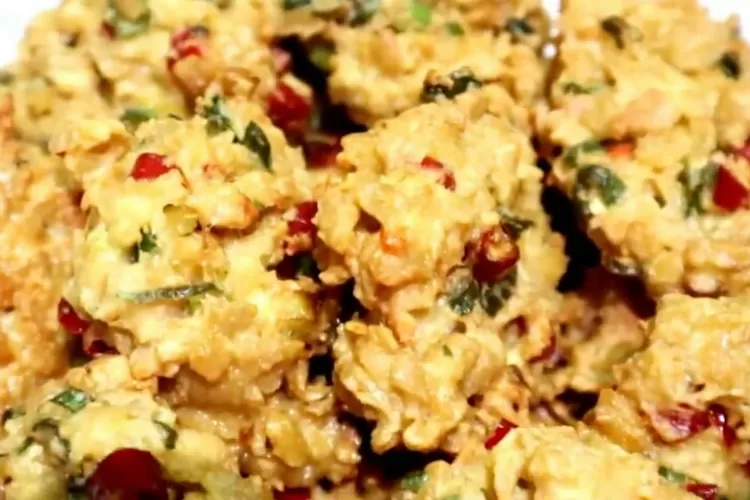 Resep tempe telur sebagai ide menu masakan harian (Screenshot Youtube Nuraaini Soewarto)