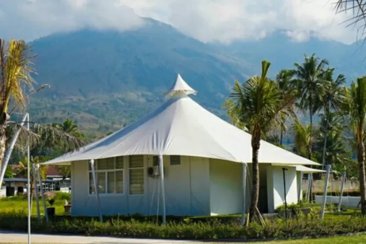 Pesona Gunung Guntur di Glamping Villa Sabda Alam Garut  (Instagram/@sabdaalam.garut)