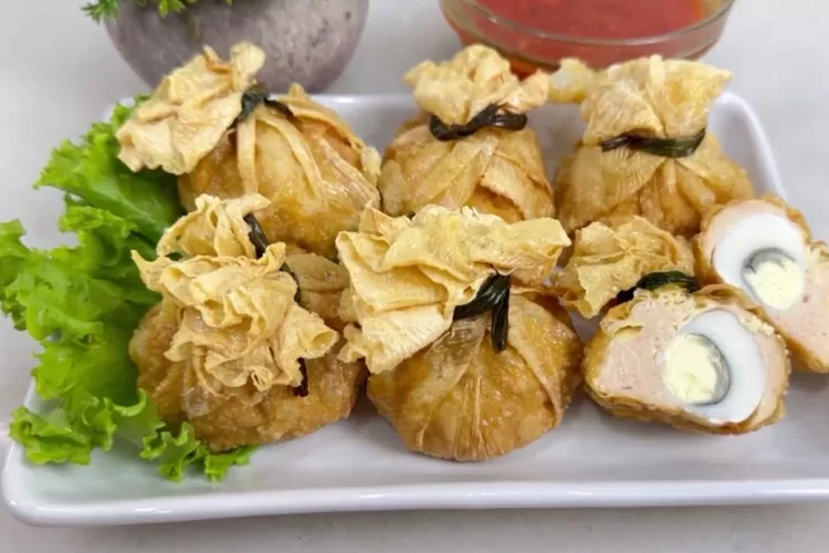 Resep ebi kado ala HokBen yang enak dan cocok jadi ide bekal (Screenshot Youtube Ika Mardatillah)