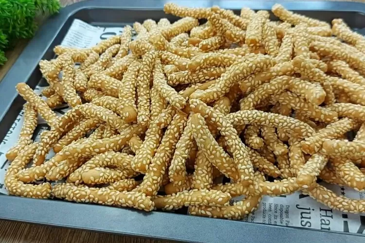 Resep Keciput wijen tepung ketan anti gagal (Screenshot Youtube Resep Abi)