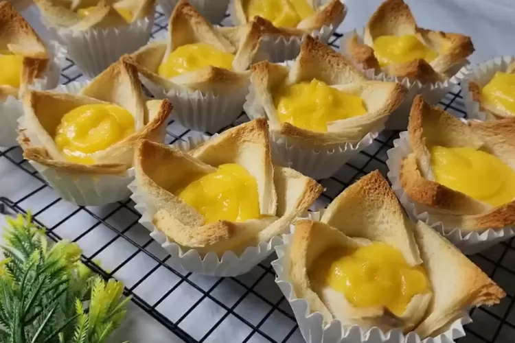 Resep custard roti tawar renyak dan lumer  bisa dari roti sisa (Screenshot Youtube atha naufal)