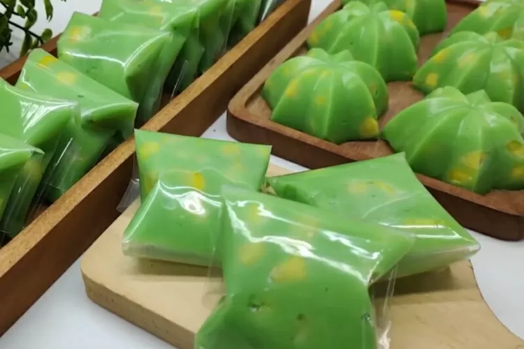 Resep ide jualan, kue pandan nangka (Screenshot Youtube CR COOK)