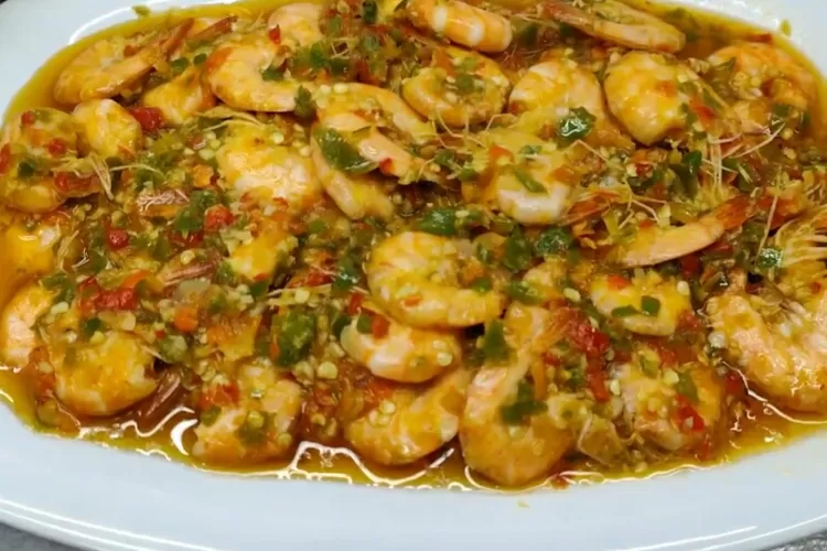 Resep sederhana udang cili padi yang nikmat (Screenshot Youtube CR COOK)