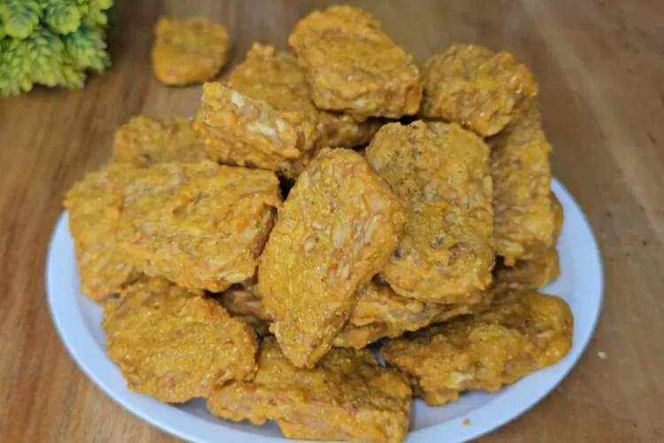 Tempe goreng bawang putih yang rasanya gak kalah sama ayam (Screenshot Youtube Bagja Vlog)
