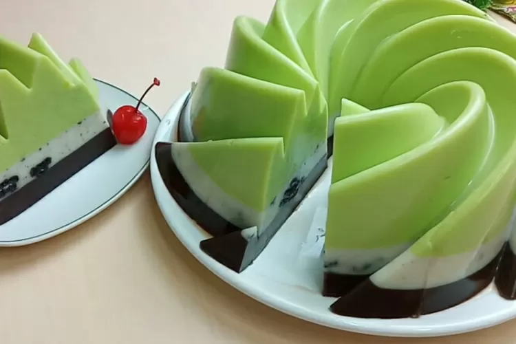 Tampilan cantik puding alpukat coklat oreo  (Screenshot Youtube Resep Abi)