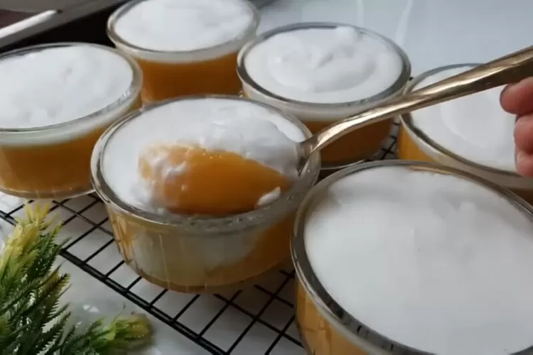 Inovasi kue talam labu kuning yang super lembut (Screenshot Youtube atha naufal)