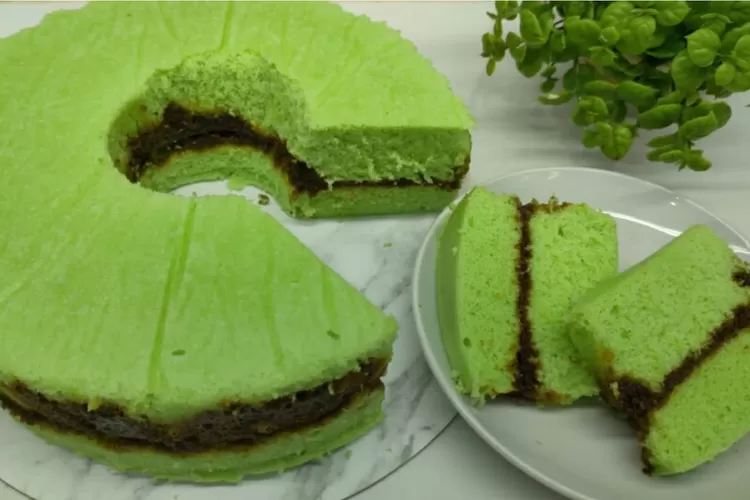 Tampilan cantik bolu pandan gula merah (Screenshot Youtube CR COOK)