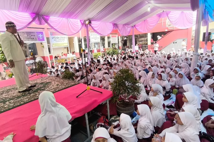 SDN Citayam 1 menyelenggarakan peringatan Maulid Nabi Muhammad SAW