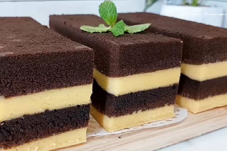 Resep kue brownies kukus layer cokelat dan keju yang cantik (Screenshot Youtube Annisa Hawarizmi)