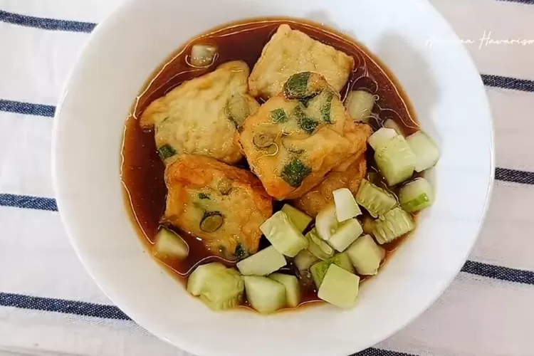 Olahan putih telur bisa buat pempek sutra kenyal dan enak (Screenshot Youtube Annisaa Hawarizmi)