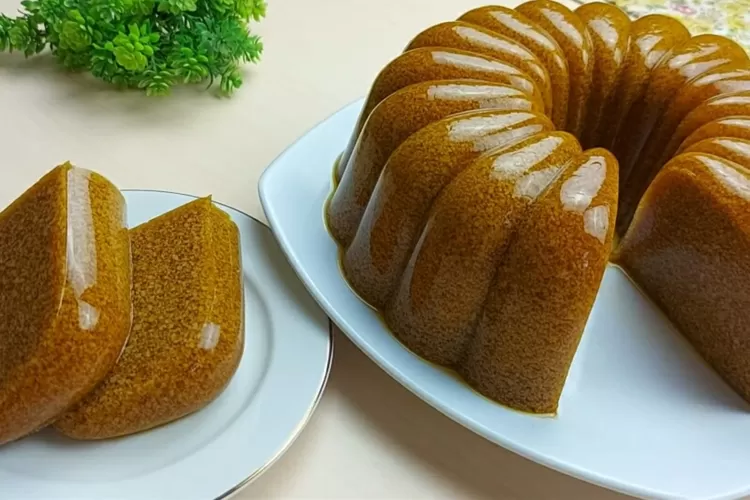 Tampilan puding lumut anti gagal yang cantik merata (Tangkapan layar Youtube Resep Abi)