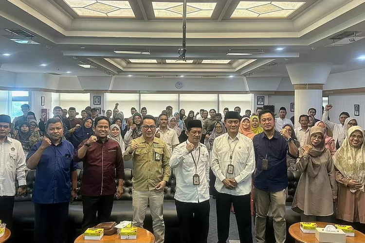 BPJS Ketenagakerjaan Depok bersama Kemenag Kota Depok lakukan sosialisasi sekaligus pendaftaran kepesertaan BPJS Ketenagakerjaan di Aula BJB Kota Depok.  (DOKUMEN BPJS KETENAGAKERJAAN)