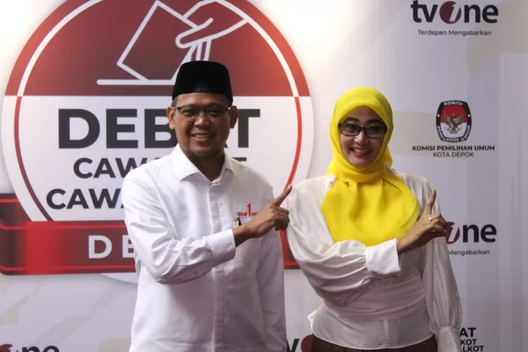 Pasangan Calon Walikota Depok dan Wakil Walikota Nomor Urut 1, Imam Budi Hartono dan Ririn Farabi Arafiq, di studio TV One