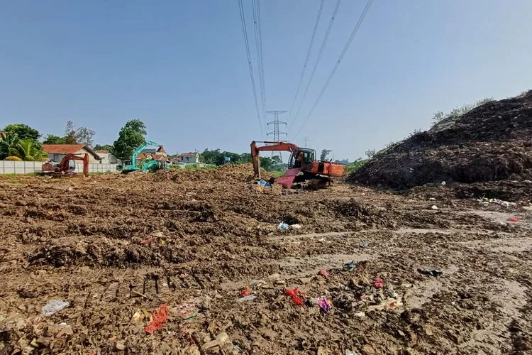 Lahan yang akan dibangun TPST di kawasan TPA Cipayung Depok pada Desember 2024. (ANDIKA EKA/RADAR DEPOK)