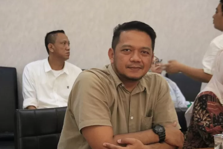 Ketua Komisi C DPRD Kota Depok Fraksi PKS, Hengky