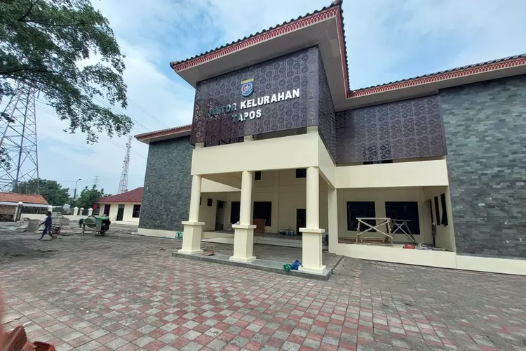 ILUSTRASI : Kantor Kelurahan Tapos yang baru selesai direnovasi tahun ini. (ANDIKA EKA/RADAR DEPOK)