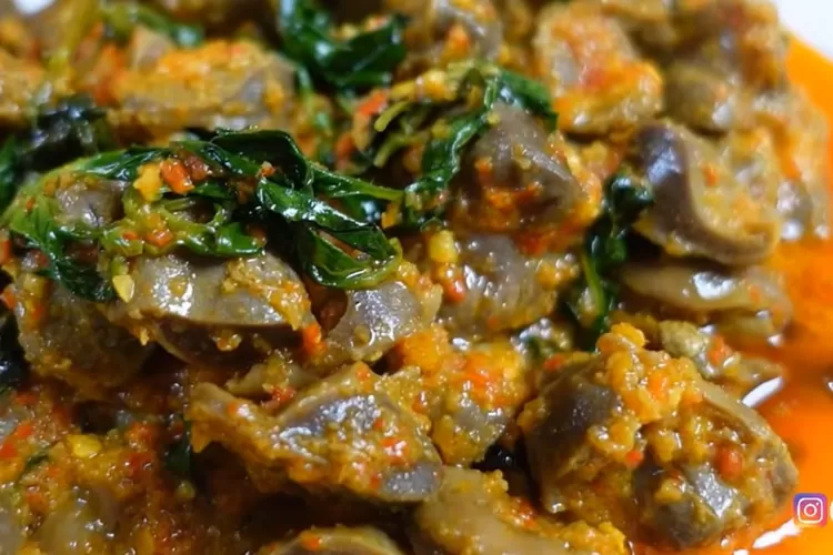 Sedapnya rica ampela ayam kemangi yang harum dan gurih (Tangkapan layar Youtube Dapur Lagi)