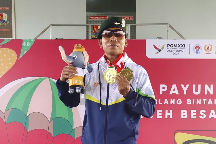 Sertu Ismail Doda usai mendapatkan medali pada saat PON Aceh-Sumut.