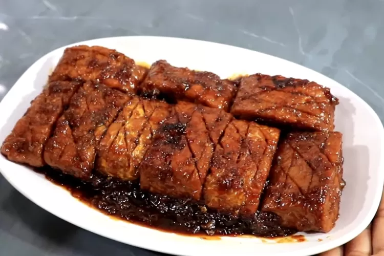 Resep tempe bacem tanpa digoreng tetap enak (Tangkapan layar Youtube Dapur Bu Yun)