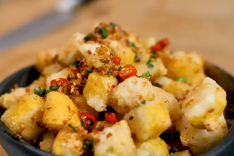 Resep sederhana tahu cabai lada garem di rumah (Tangkapan layar Youtube Ade Koerniawan)