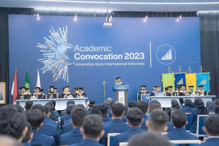 ILUSTRASI : Suasana kampus UIII, yang terletak di Kelurahan Cisalak, Kecamatan Sukmajaya. (ISTIMEWA)