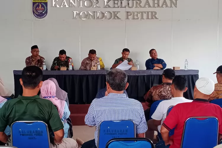 Suasana saat Kelurahan Pondok Petir, Kecamatan Bojongsari, melangsungkan Pra Musrenbang, Kamis (16/1/2025).  (RISKY DWI LESTARI/RADAR DEPOK)