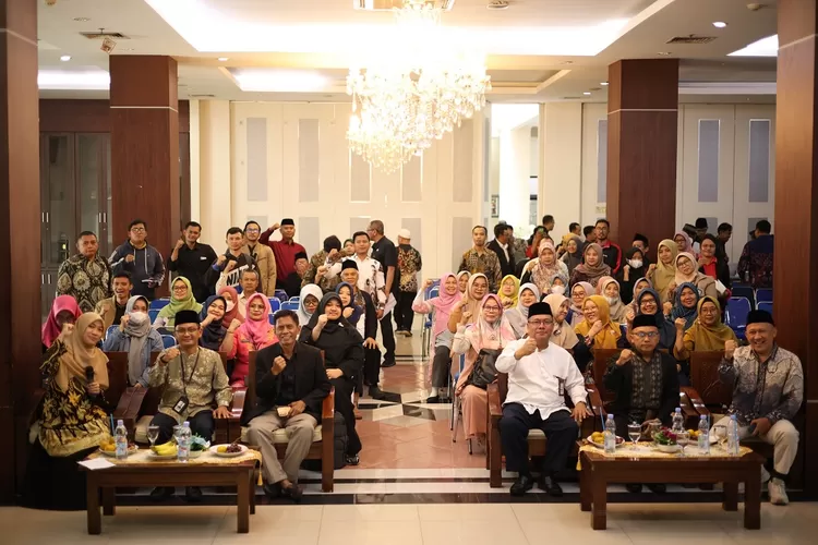 Kegiatan sosialisasi kepada 152 SMP Se-Kota Depok, terkait beberapa program yang akan dijalankan selama Ramadan 1446 Hijriah, di Balaikota Depok, Kamis (23/1). (ANDIKA EKA/RADAR DEPOK)