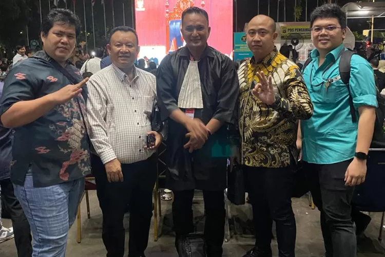 MK menolak gugatan perselisihan hasil Pilkada Bekasi 2024, memastikan kemenangan pasangan Tri Adhianto dan Abdul Harris Bobihoe. (Foto/Istimewa.)