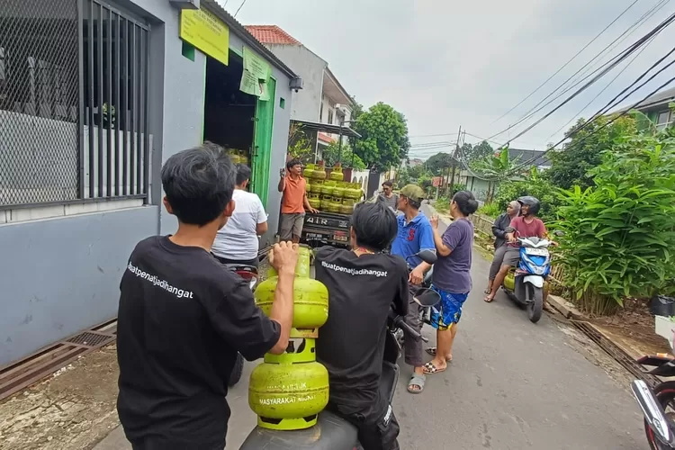 Salah satu pangkalan gas elpiji 3 kg yang berada di Kelurahan Beji Timur, Kecamatan Beji. (ANDIKA EKA/RADAR DEPOK)