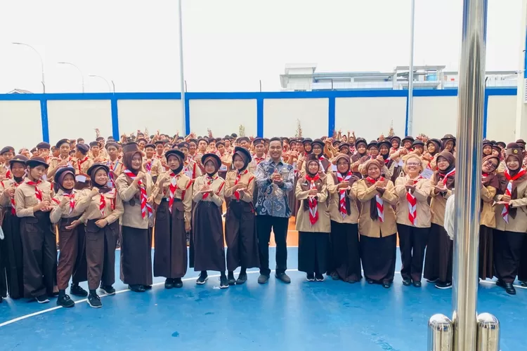 Kegiatan perjusa di halaman SMP Negeri 32 Depok yang terletak di di Jalan Janger Raya, Kelurahan Mekarjaya, Kecamatan Sukmajaya (ISTIMEWA)