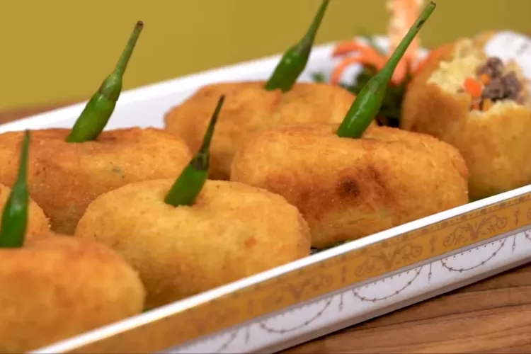 Kroket kentang yang mudah ala Chef Rudy Choirudin (Tangkapan layar Youtube Galeri Rasa Channel)