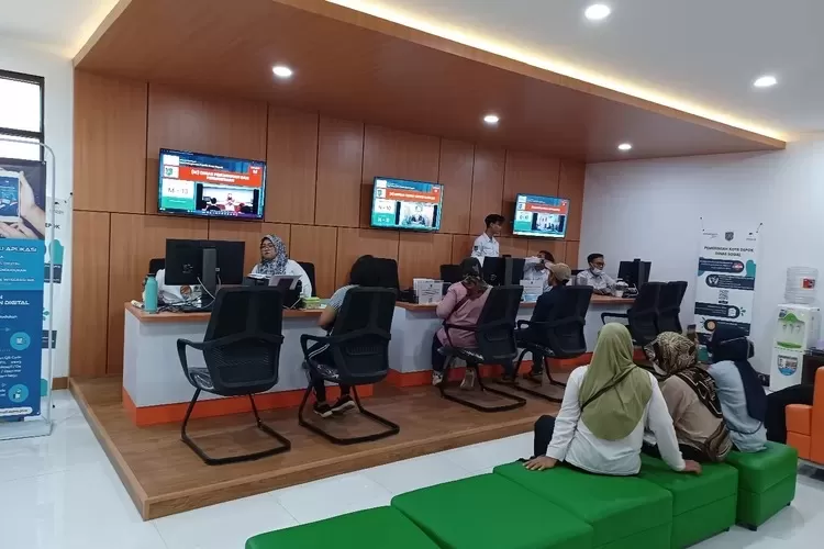 Salah satu pelayanan di Pemkot Depok. (ANDIKA EKA/RADAR DEPOK)
