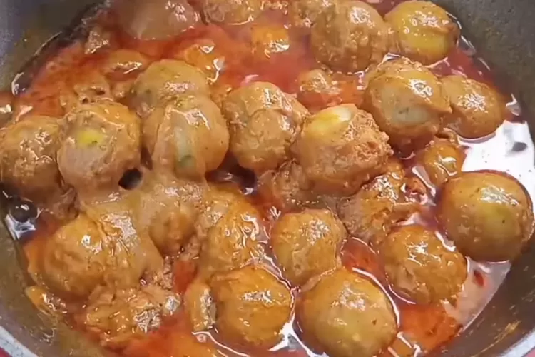 Resep cilok bumbu kacang untuk cemilan buka puasa (Tangkapan layar Youtube Uli&rsquo;s Kitchen)