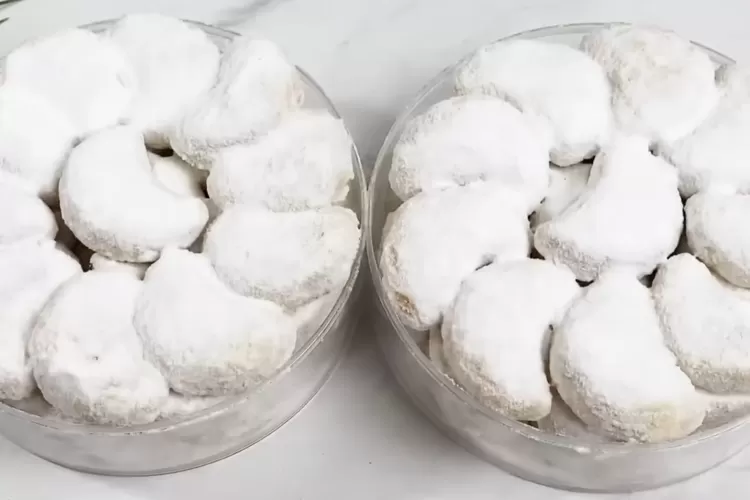 Resep kue putri salju kacang mede untuk kue lebaran (Tangkapan layar Youtube Chalistaa Kitchen)