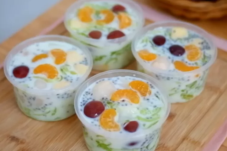 Sop buah ximlu khas Hong Kong untuk menu buka puasa (Tangkapan layar Youtube Lis Achmady)