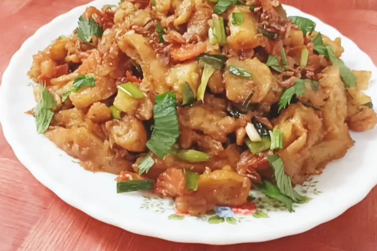 Menu sahur gampang dan enak, capcay goreng gimbal (Tangkapan layar Youtube Dapur Mak Nis)